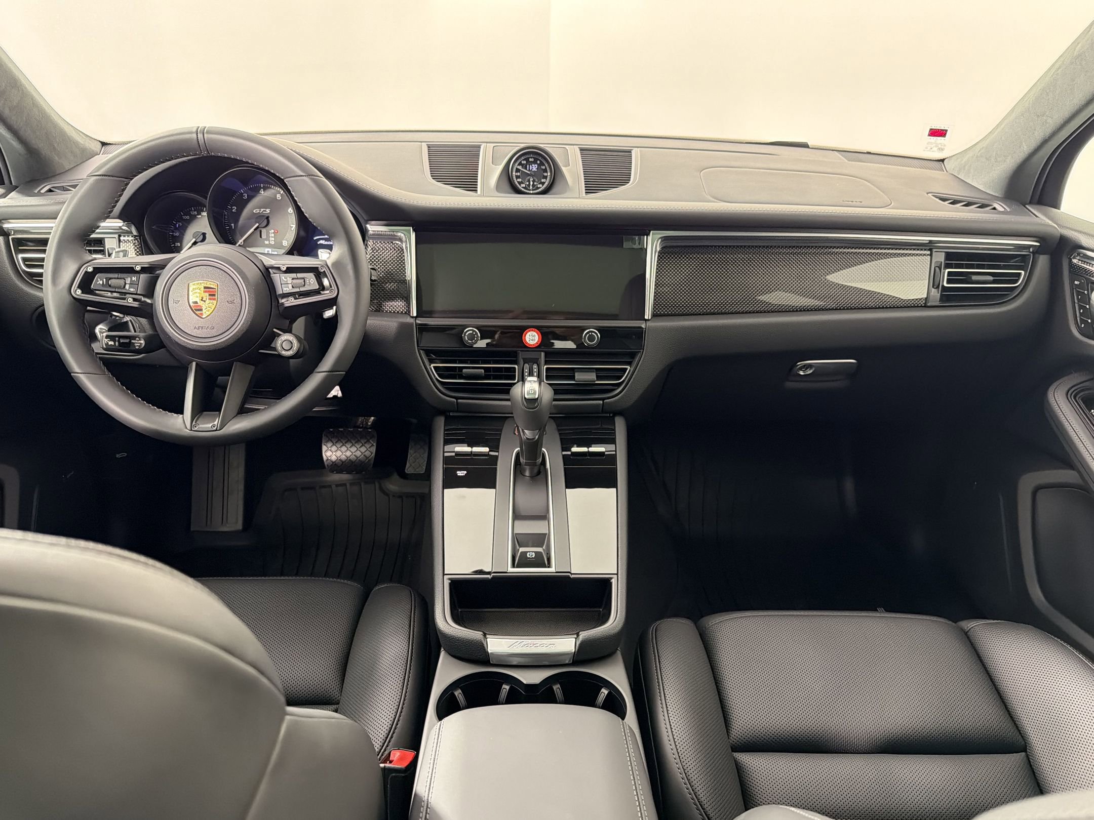 New 2026 Porsche Macan GTS AWD/4WD image 20