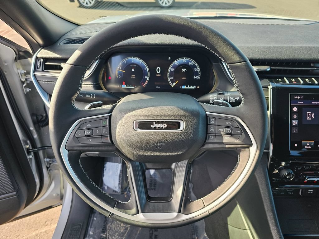 New 2025 Jeep Grand Cherokee Altitude AWD/4WD image 17