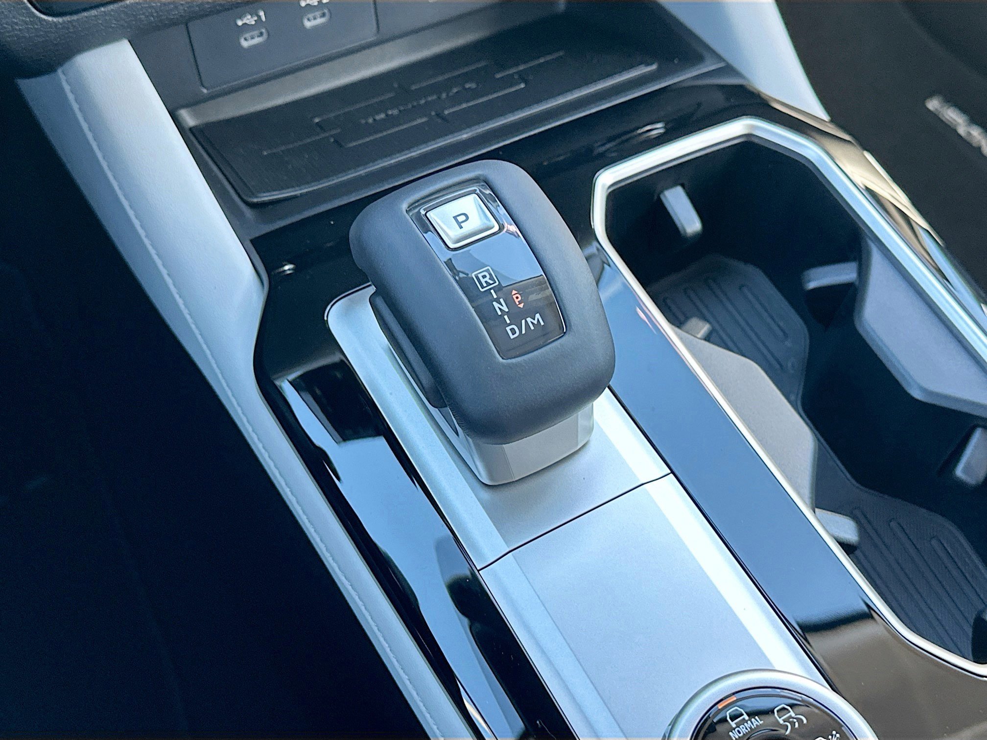 New 2026 Mitsubishi Outlander SE image 12