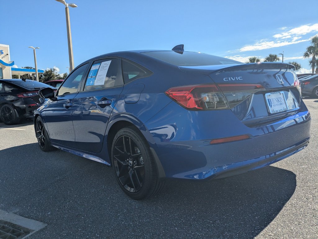 Used 2024 Honda Civic Sport image 5