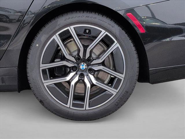 New 2026 BMW 740i xDrive w/ Premium Package image 10