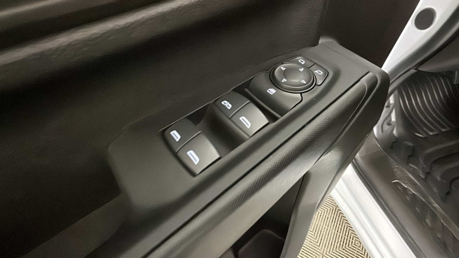 Used 2024 GMC Sierra 2500 Pro w/ Convenience Package AWD/4WD image 12