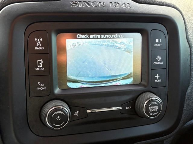 Used 2015 Jeep Renegade Limited image 13