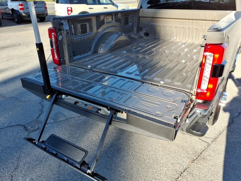 New 2026 Ford F250 XLT image 6