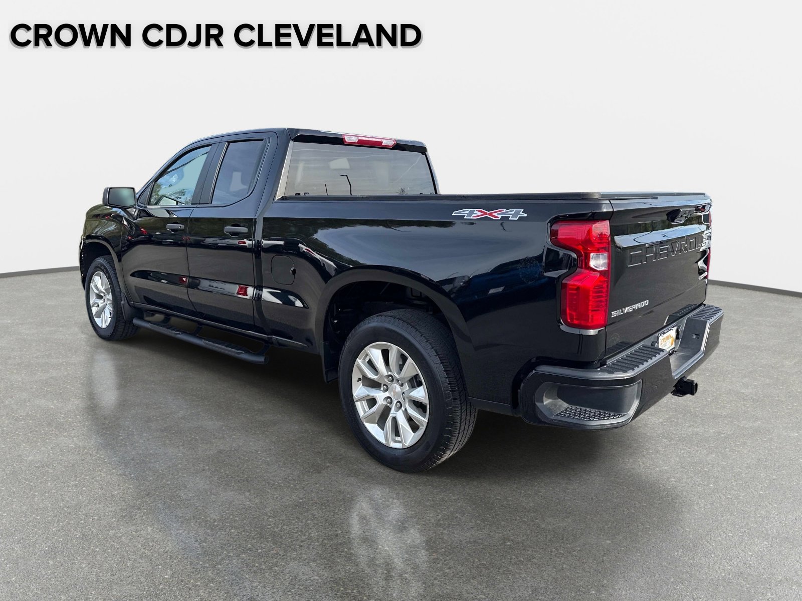 Used 2024 Chevrolet Silverado 1500 Custom image 6