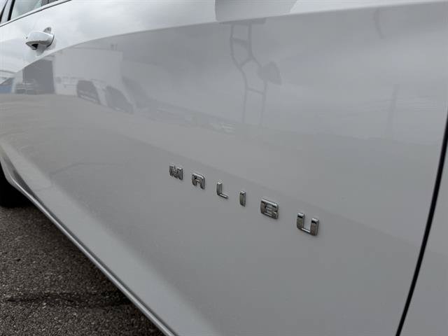 Used 2024 Chevrolet Malibu LT FWD image 11