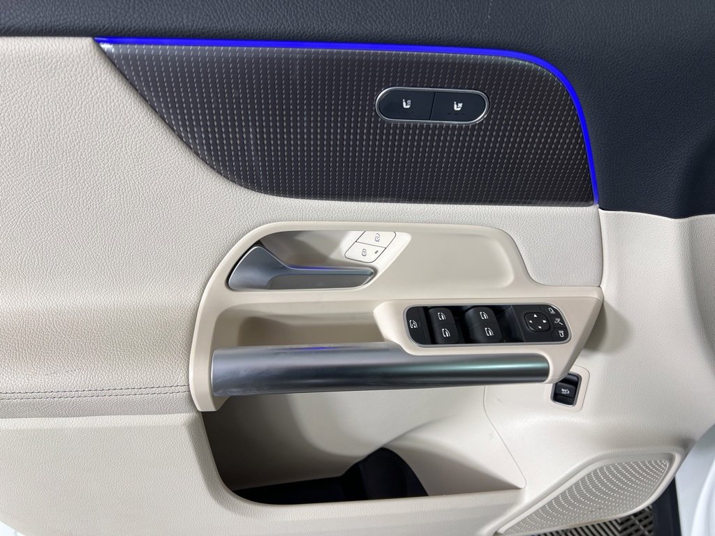 Certified 2022 Mercedes-Benz GLA 250 4MATIC image 5