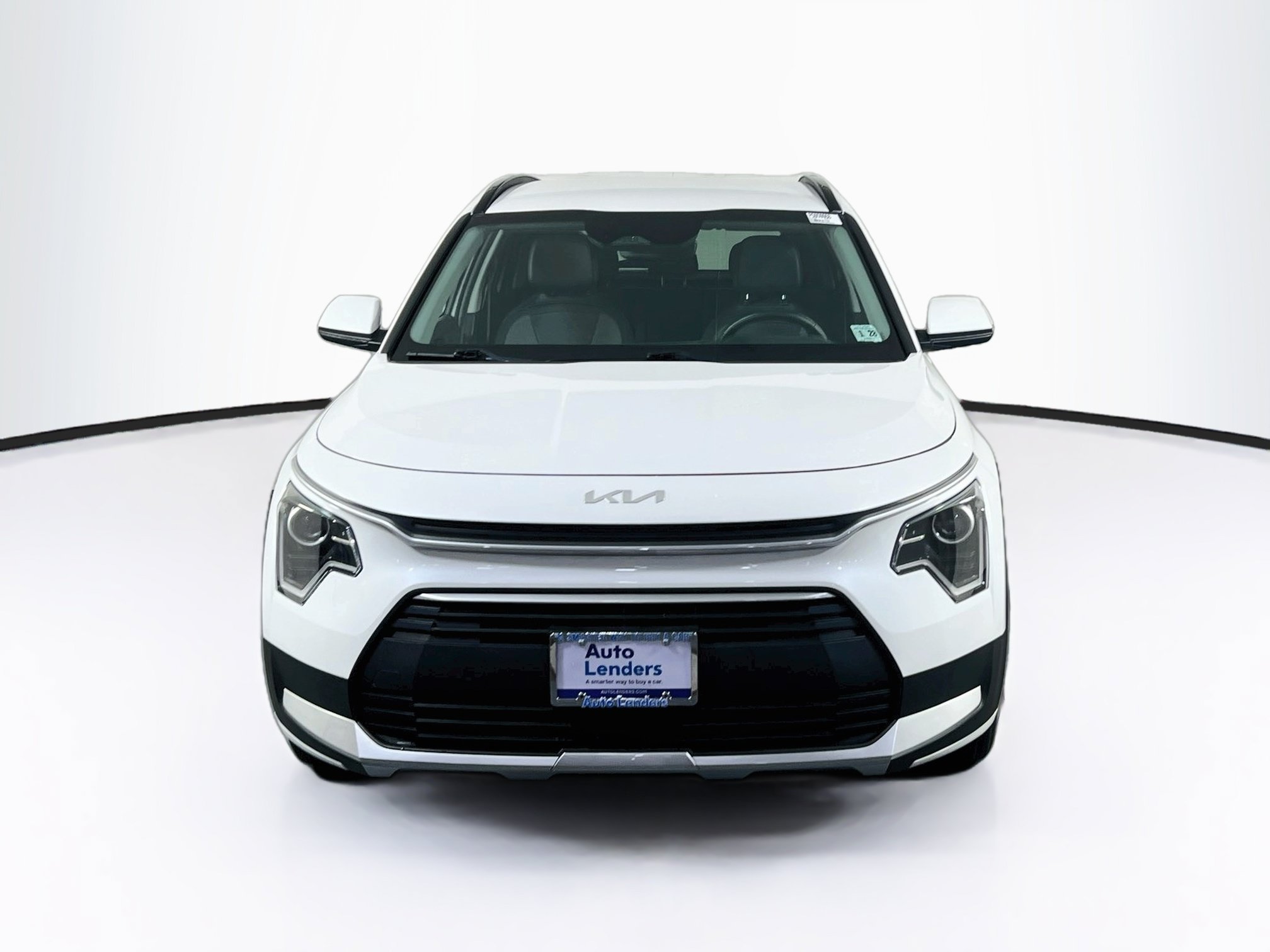 Used 2023 Kia Niro EX FWD image 2
