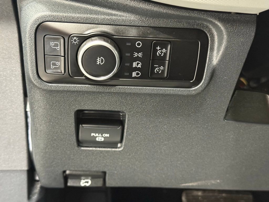 Used 2023 Ford Bronco Badlands image 31