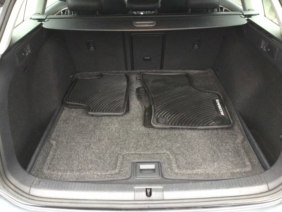 Used 2017 Volkswagen Golf Alltrack S image 18