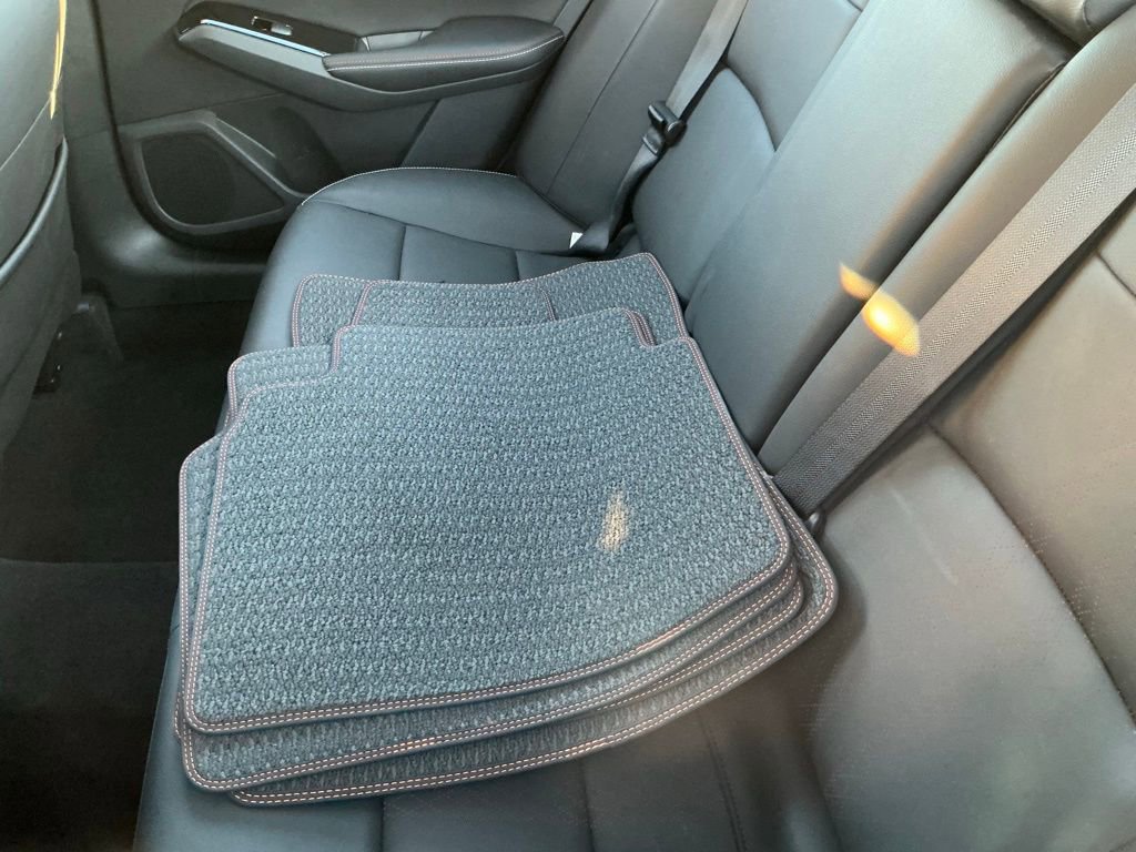 Used 2025 Nissan Altima 2.5 SR w/ SR Premium Package image 6