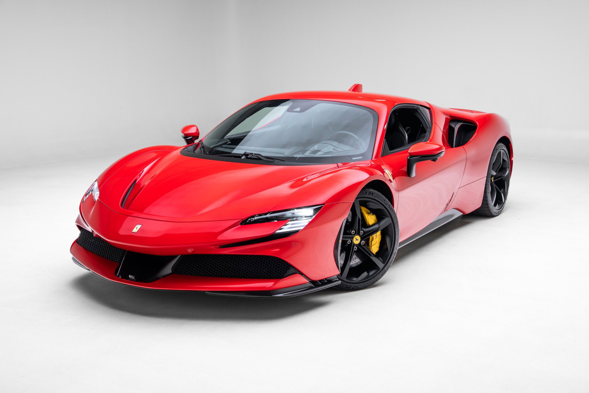 Used 2024 Ferrari SF90 Stradale AWD/4WD image 17