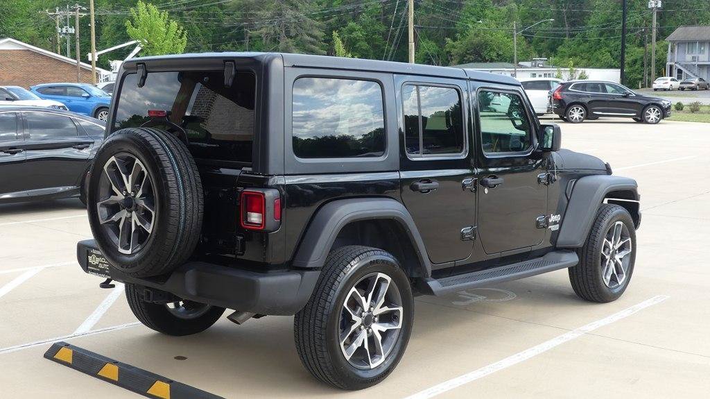 Used 2018 Jeep Wrangler Unlimited Sport AWD/4WD image 5