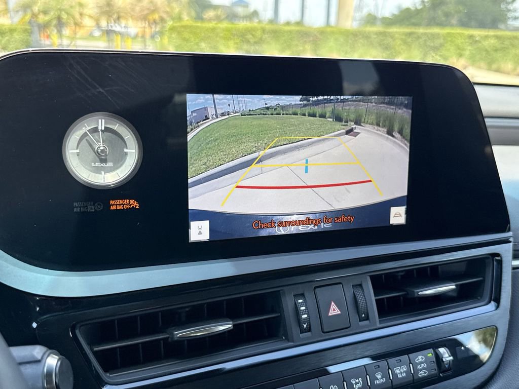 Used 2023 Lexus ES 350 w/ Accessory Package (Z2) FWD image 24