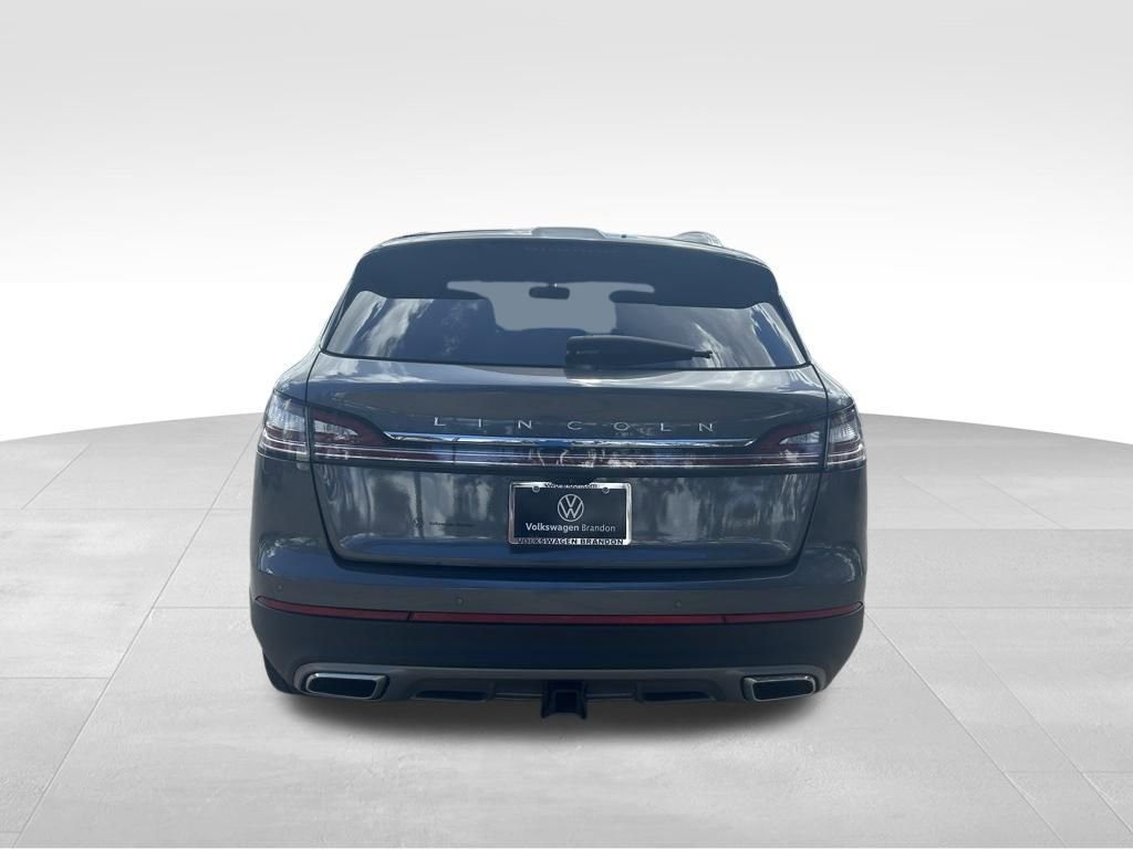 Used 2023 Lincoln Nautilus Reserve w/ Equipment Group 202A image 4