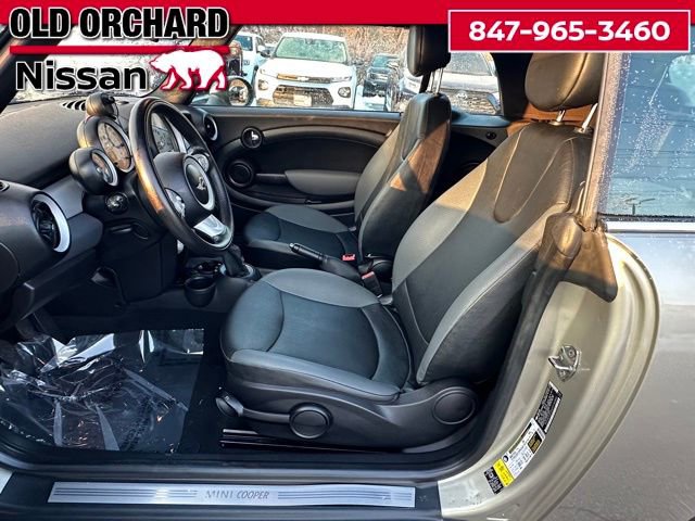 Used 2009 MINI Cooper Convertible image 9