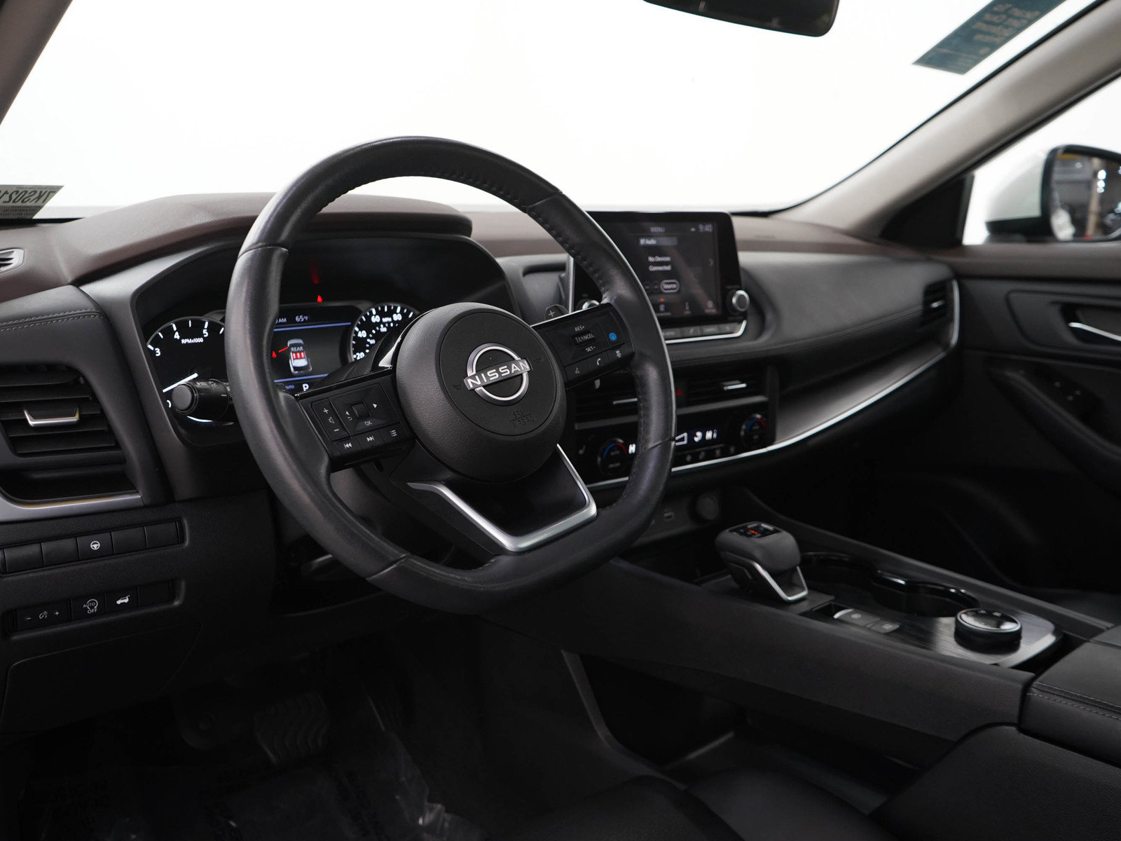 Used 2023 Nissan Rogue SV w/ SV Premium B Package AWD/4WD image 24