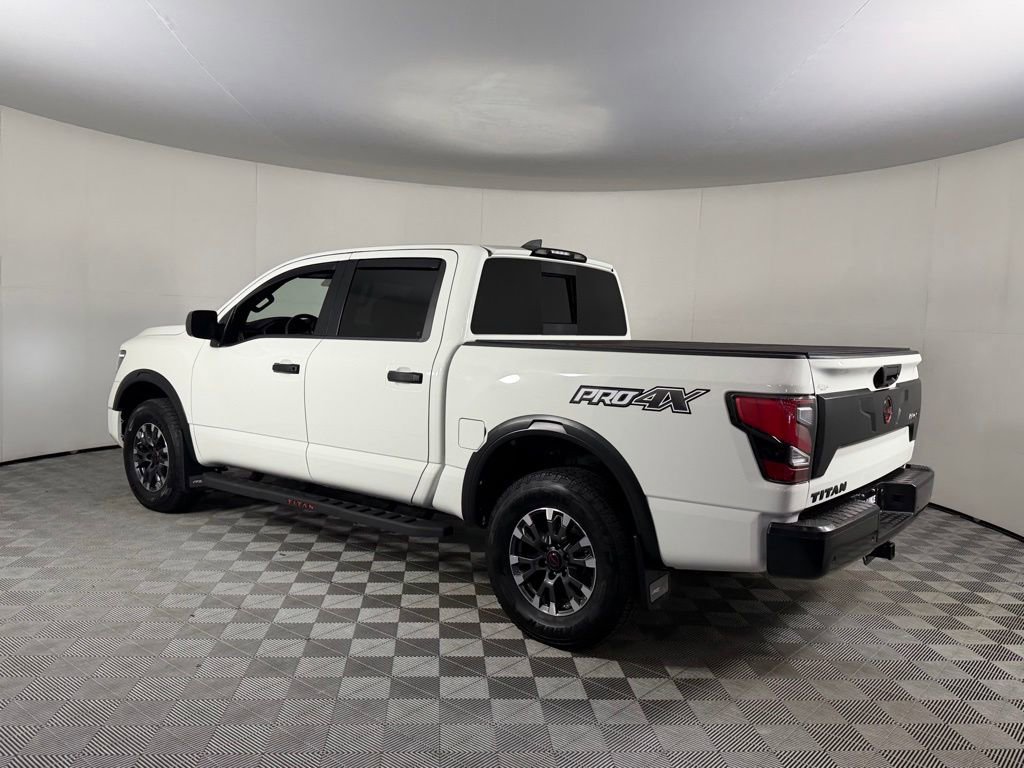 Used 2024 Nissan Titan PRO-4X w/ Off Road Protection Package AWD/4WD image 10