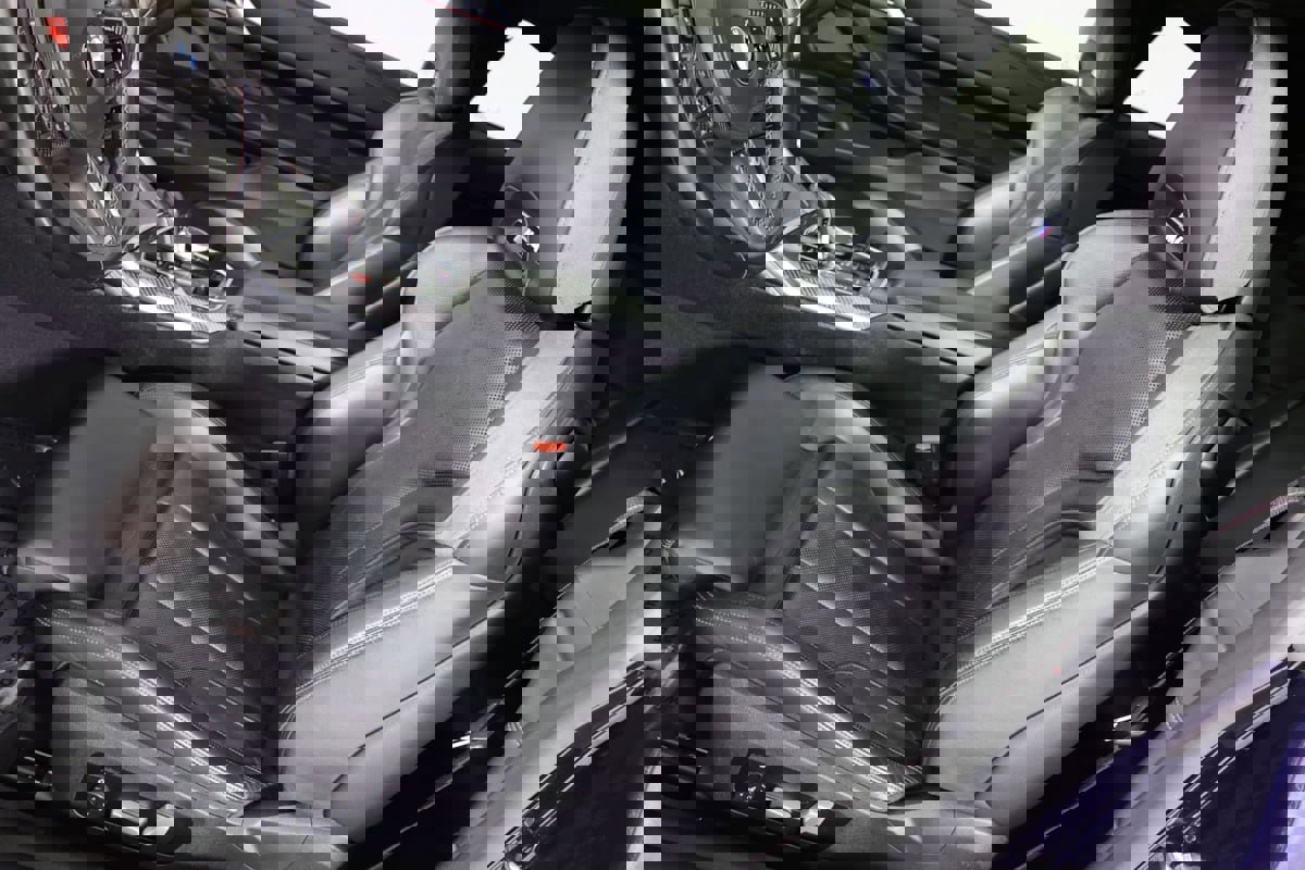 Used 2021 BMW M4 Competition w/ Executive Package RWD image 10