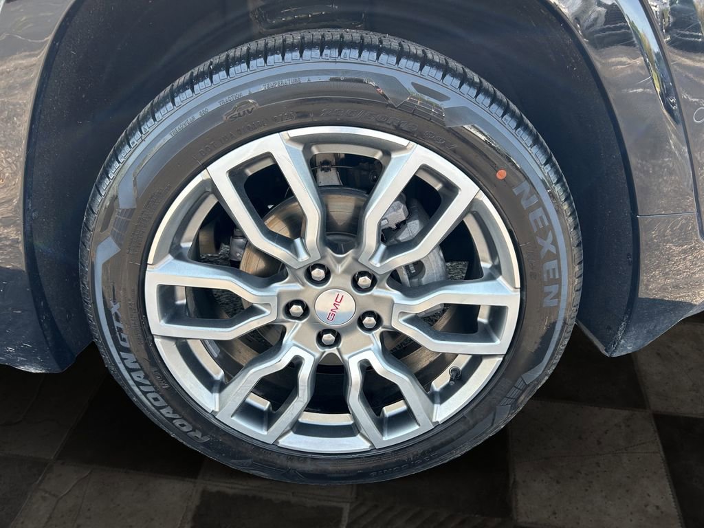 Certified 2024 GMC Terrain Denali w/ Denali Premium Package AWD/4WD image 10