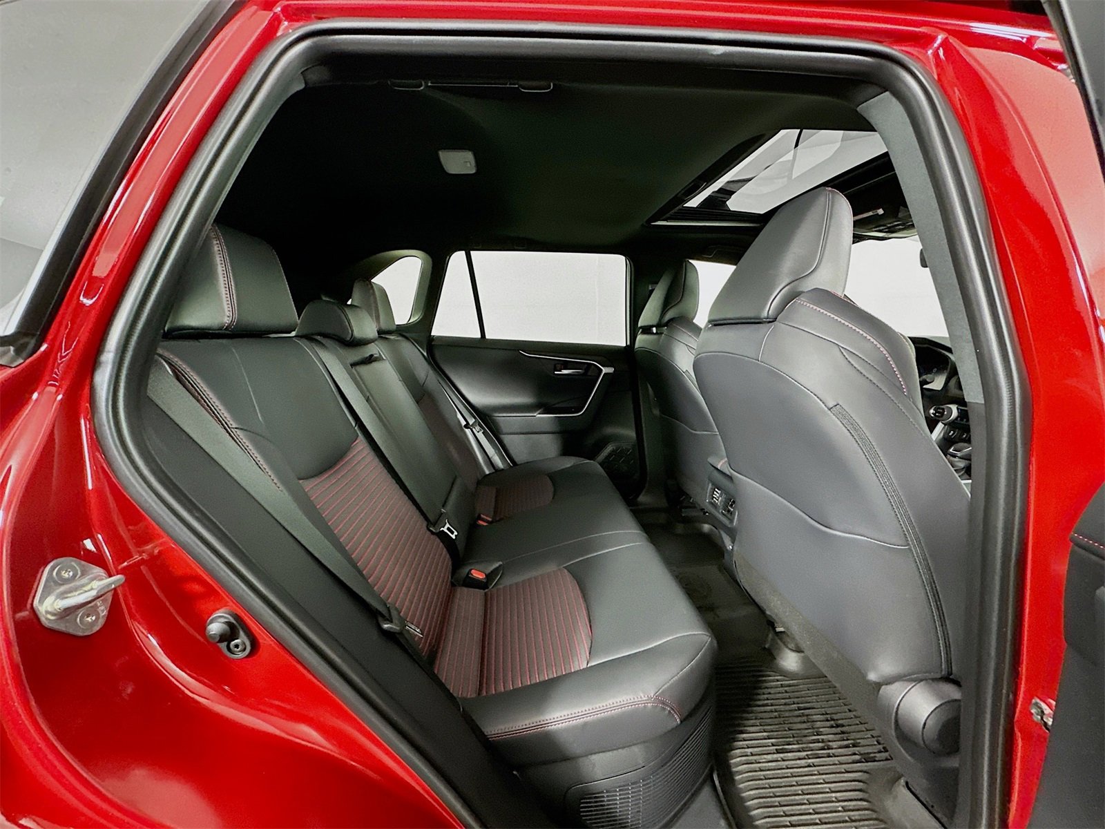 Certified 2025 Toyota RAV4 XSE w/ Weather Package image 29