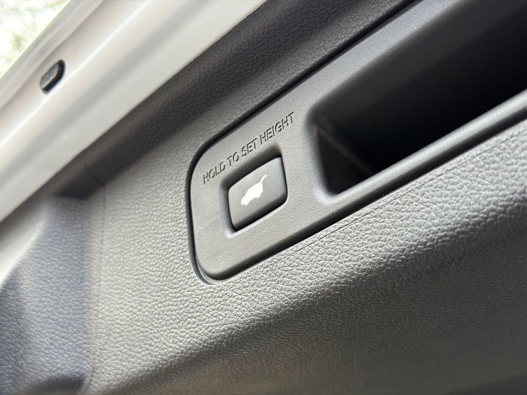 New 2026 Honda Odyssey Touring image 8