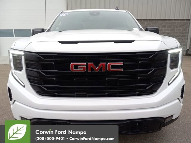 Used 2025 GMC Sierra 1500 Elevation image 8