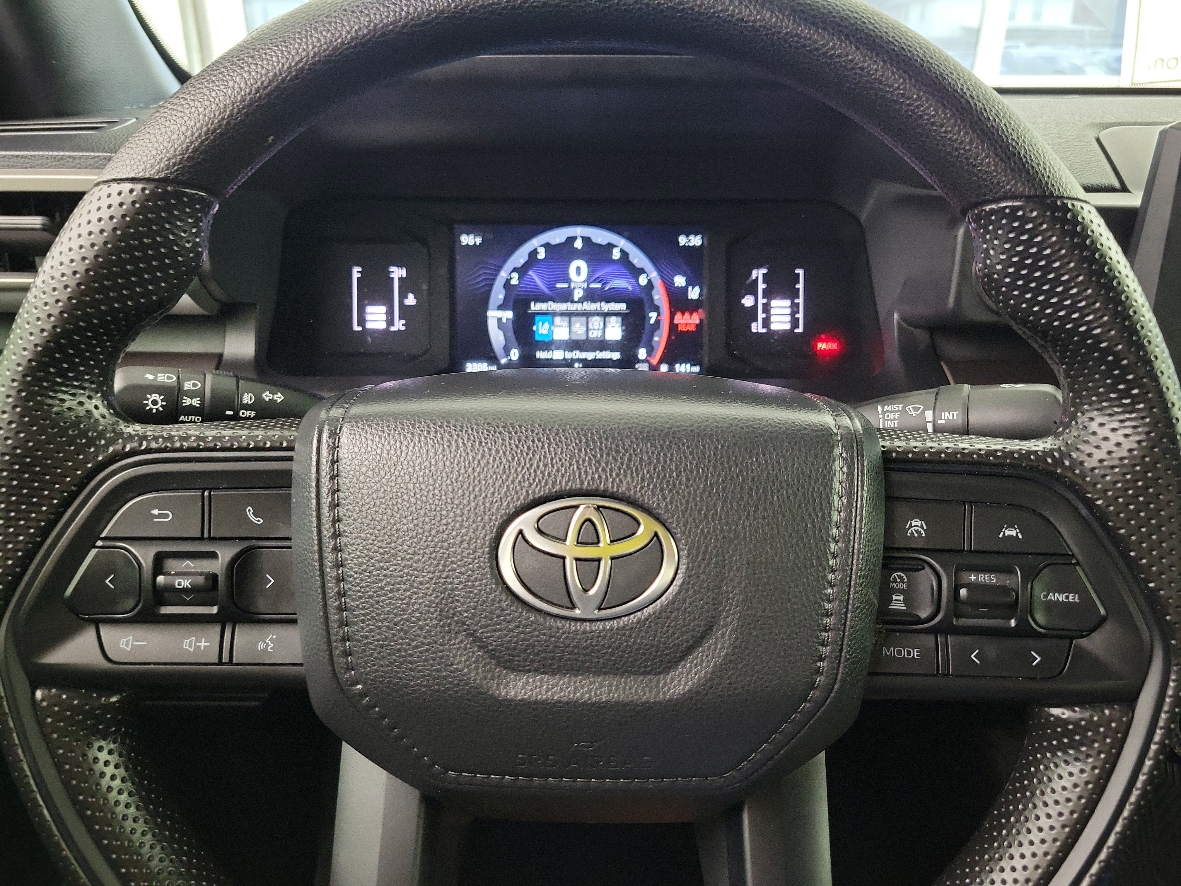 Certified 2025 Toyota Tacoma SR5 AWD/4WD image 22