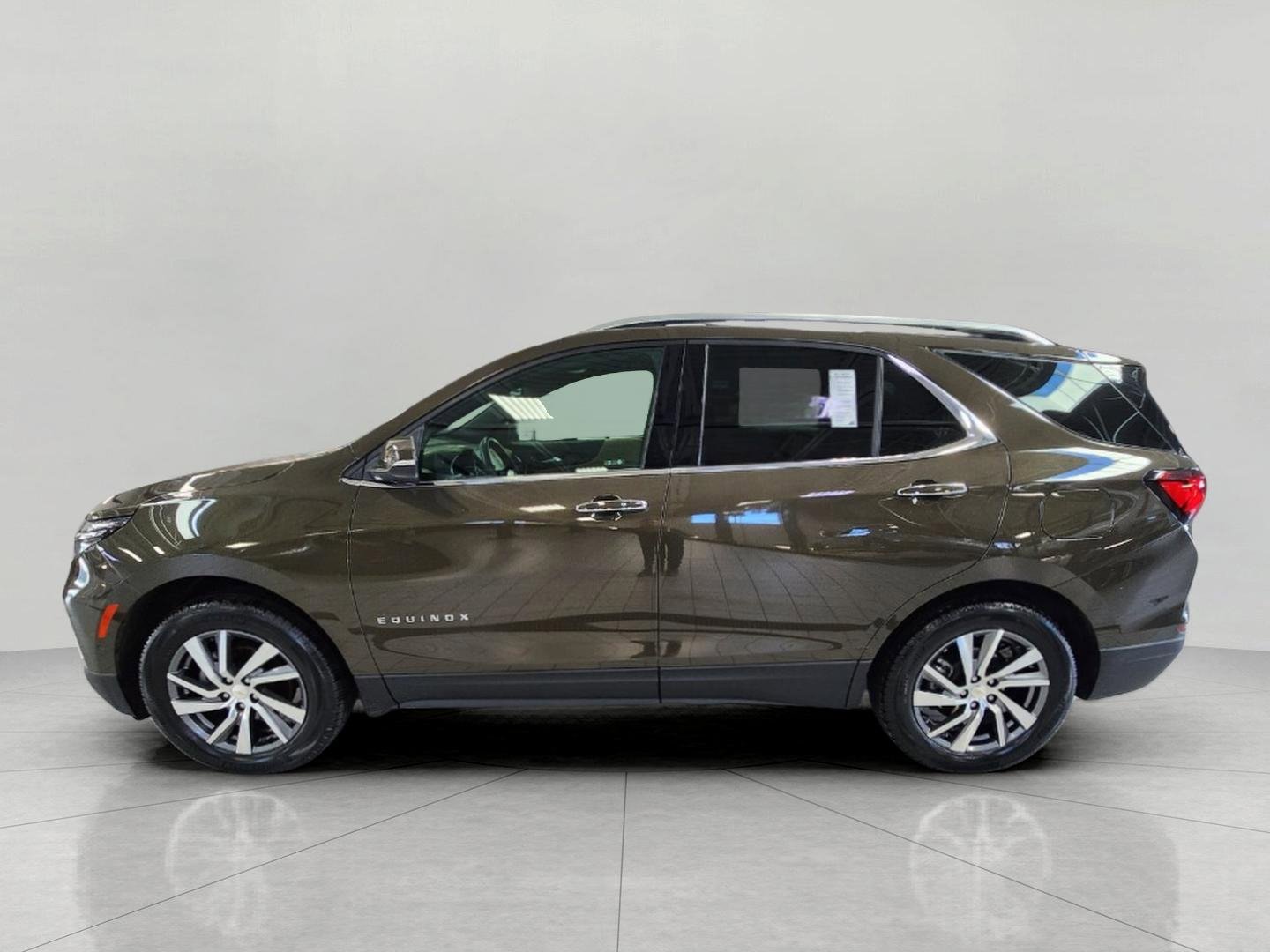 Used 2023 Chevrolet Equinox Premier AWD/4WD image 13