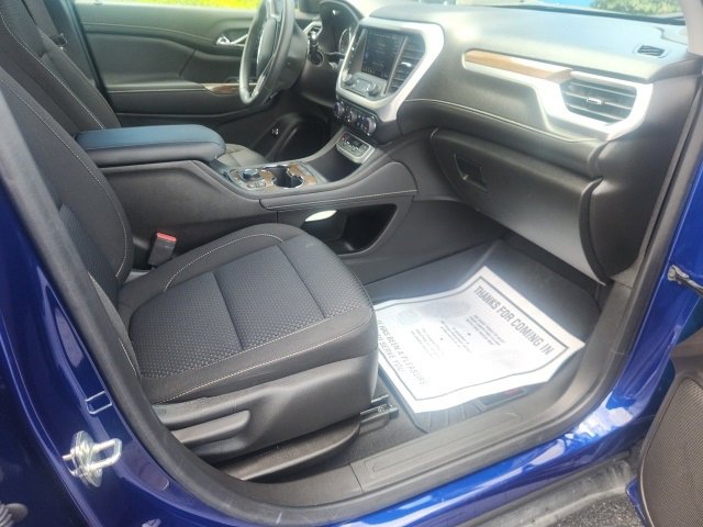 Used 2023 GMC Acadia SLE w/ Driver Convenience Package image 10