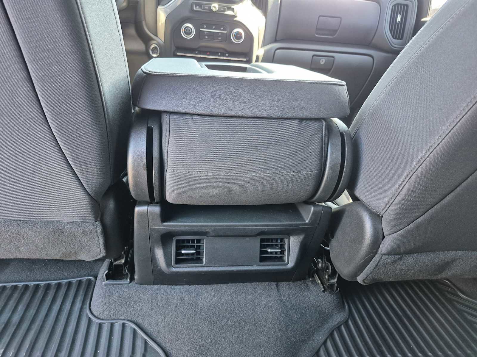 Used 2024 Chevrolet Silverado 2500 Custom image 25