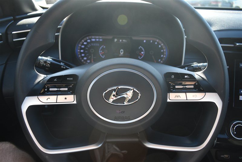 Used 2022 Hyundai Santa Cruz SEL AWD/4WD image 15