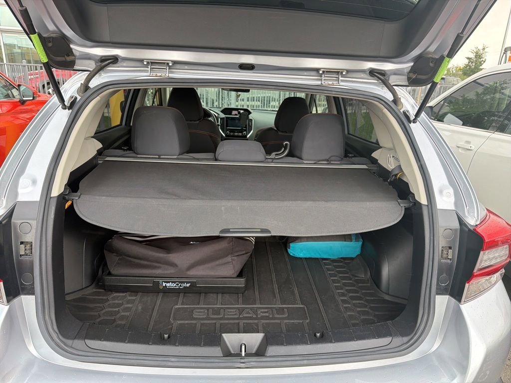 Used 2020 Subaru Crosstrek 2.0i Premium w/ Moonroof Package 2 AWD/4WD image 19