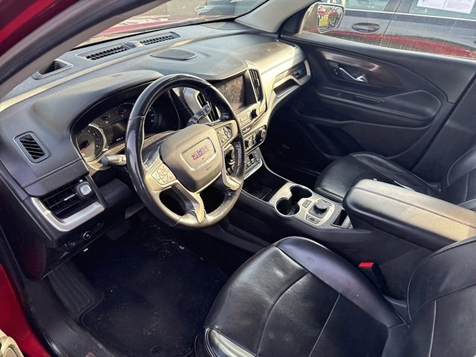 Used 2018 GMC Terrain Denali w/ Advanced Safety Package image 8