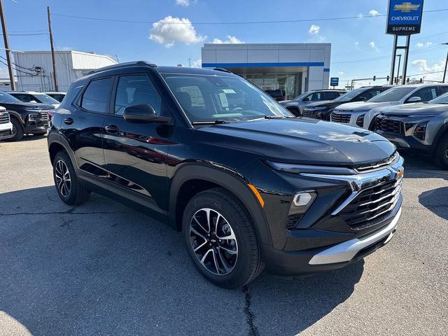 New 2025 Chevrolet TrailBlazer LT w/ LT Cold Weather Package image 1