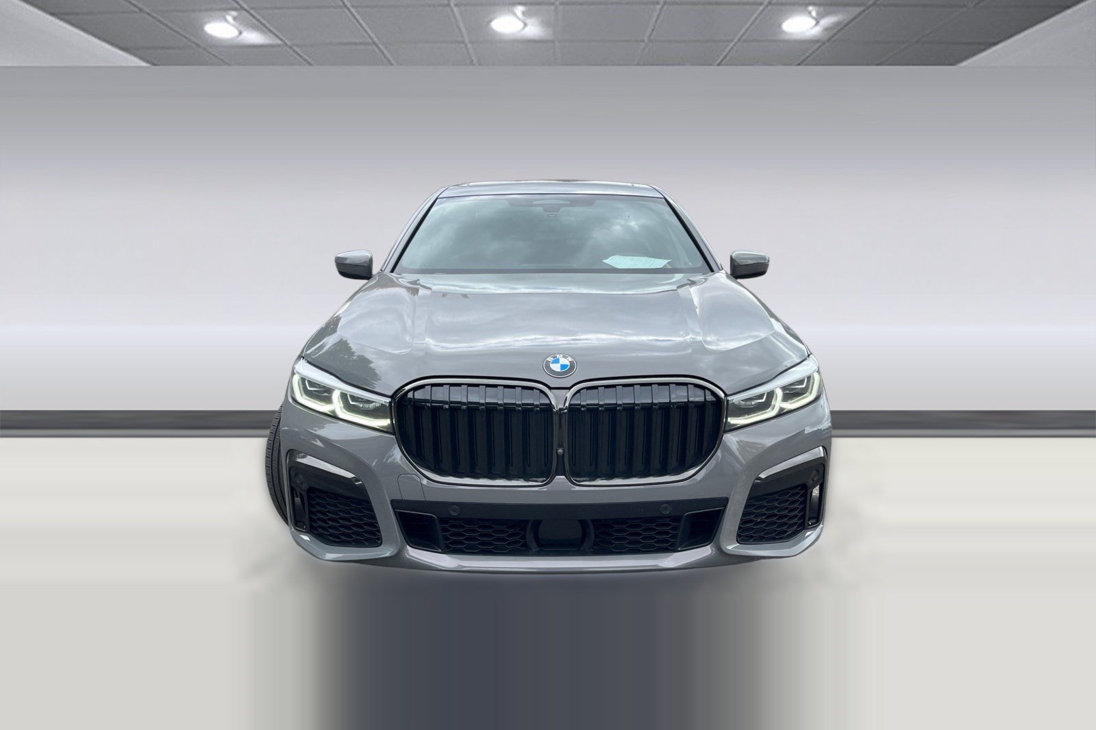 Used 2021 BMW 750i xDrive w/ Executive Package AWD/4WD image 4