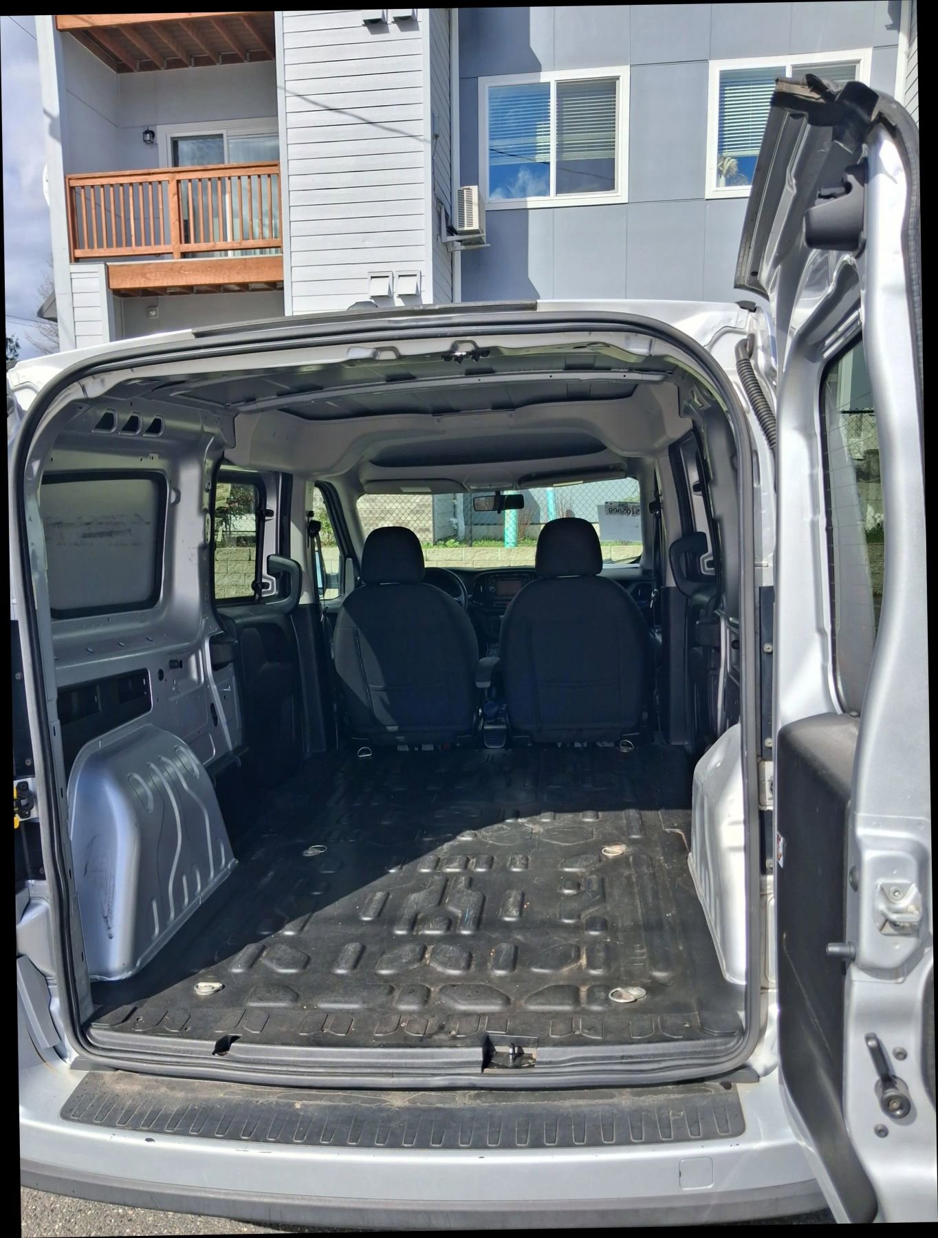 Used 2015 RAM ProMaster City Tradesman SLT image 6