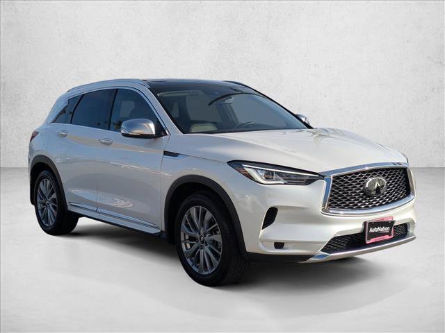 Certified 2024 INFINITI QX50 Luxe w/ Accent Package image 3