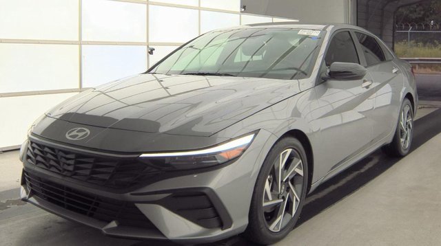 Used 2025 Hyundai Elantra Sport