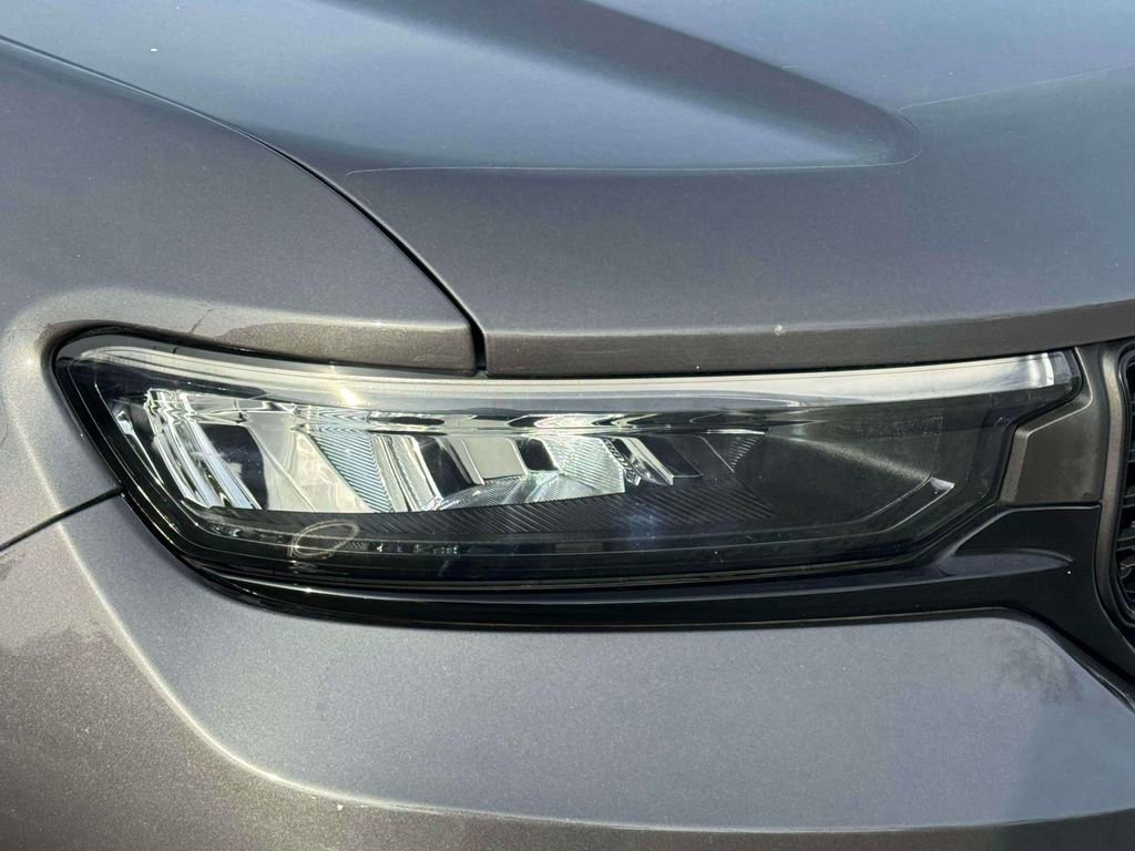 Used 2022 Jeep Grand Cherokee Altitude image 10