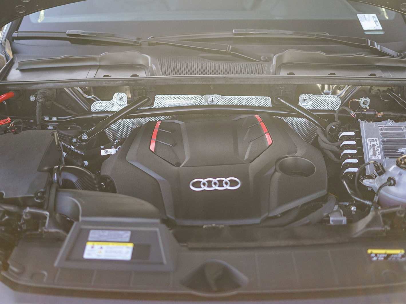 Used 2023 Audi SQ5 Premium Plus w/ Premium Plus Package image 30