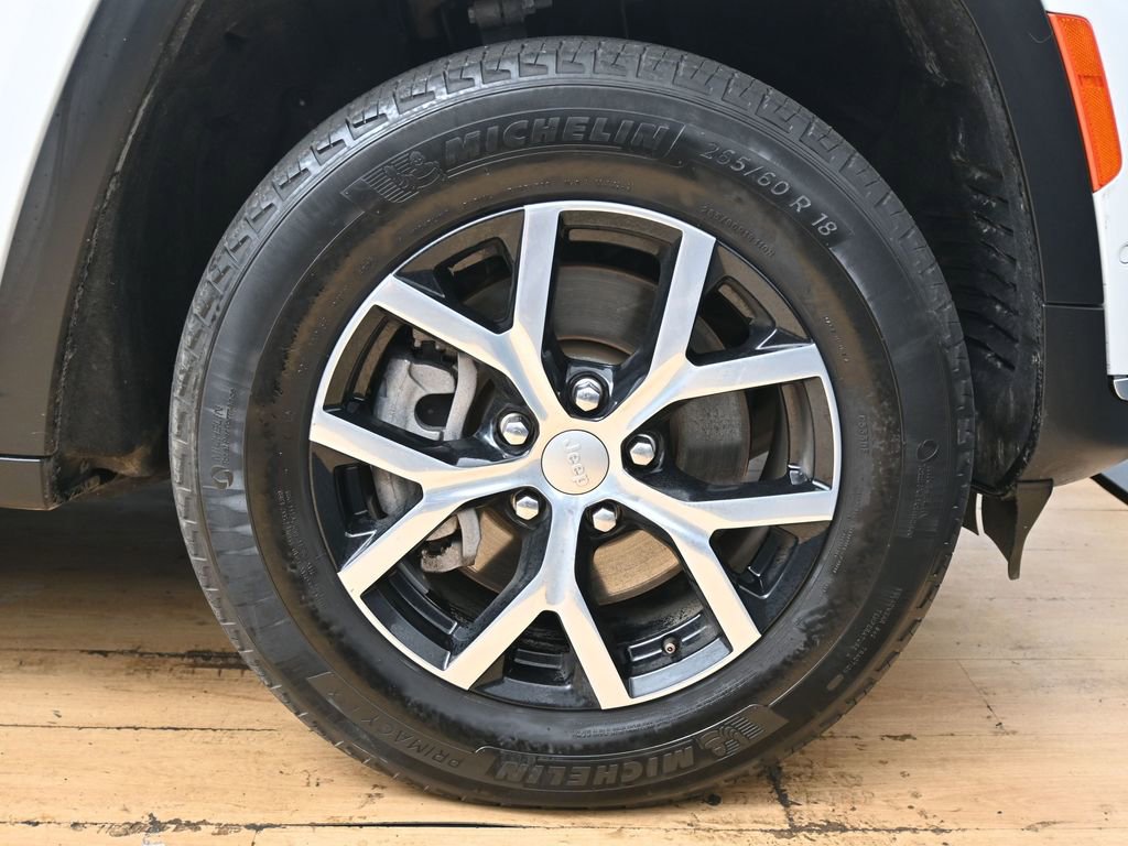 Used 2024 Jeep Grand Cherokee L Limited w/ Luxury Tech Group II image 13