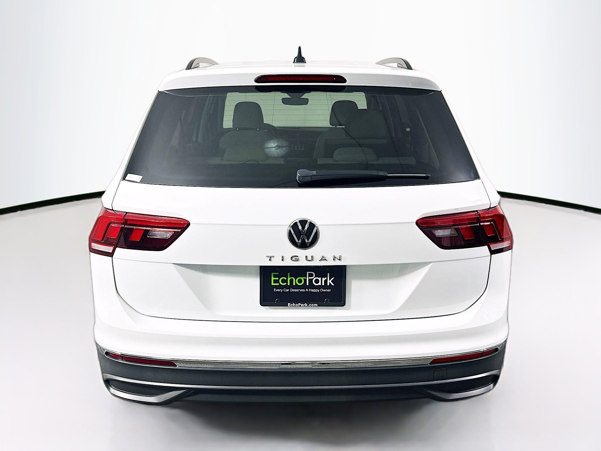 Used 2024 Volkswagen Tiguan S image 7