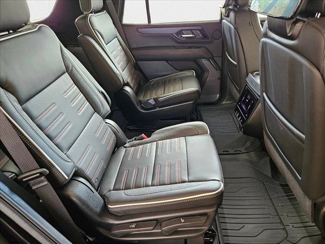 Used 2025 GMC Yukon AT4 Ultimate image 24