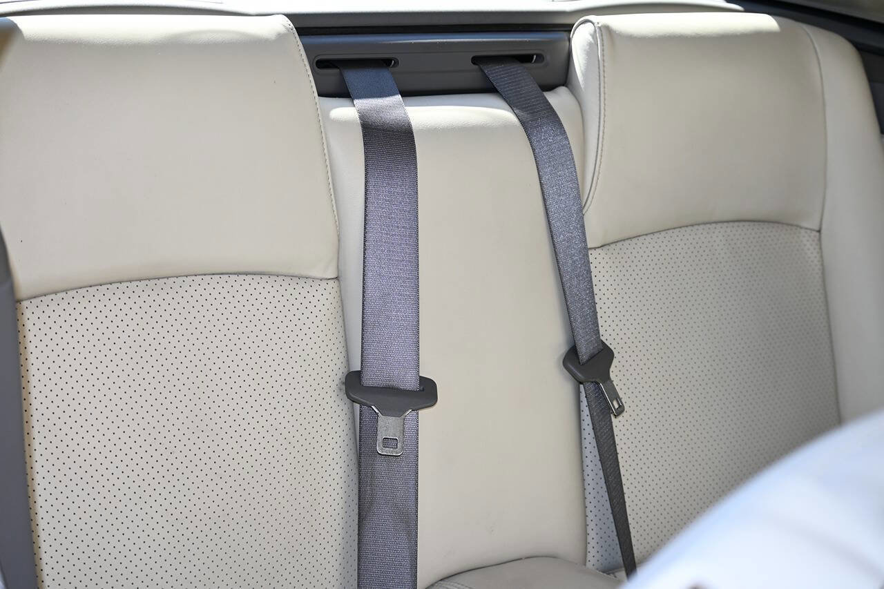 Used 2010 Jaguar XK Convertible image 27