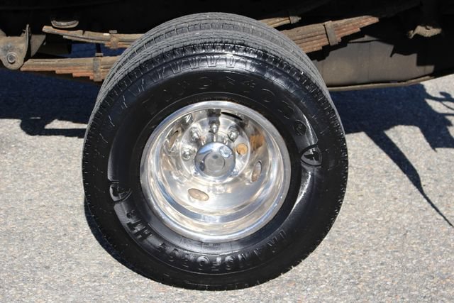 Used 2004 Ford F350 XL AWD/4WD image 17