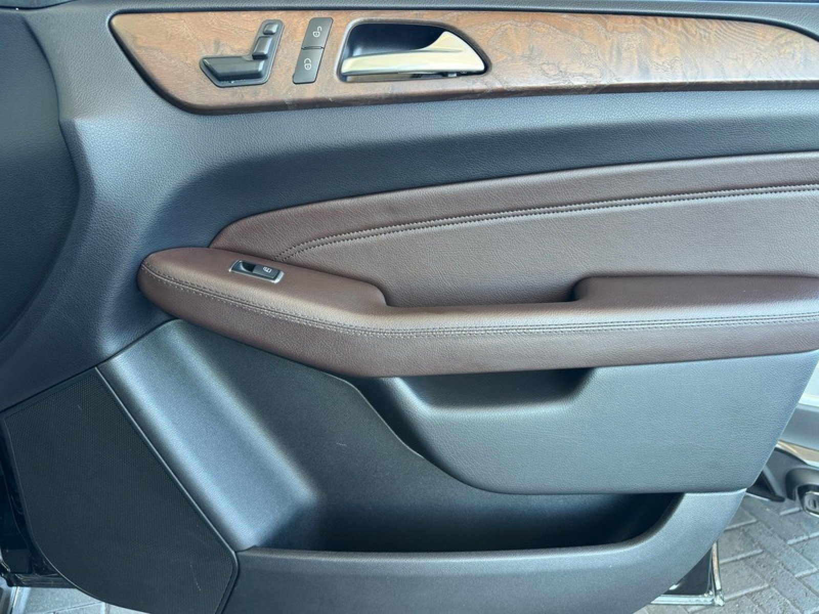 Used 2015 Mercedes-Benz ML 350 4MATIC image 24