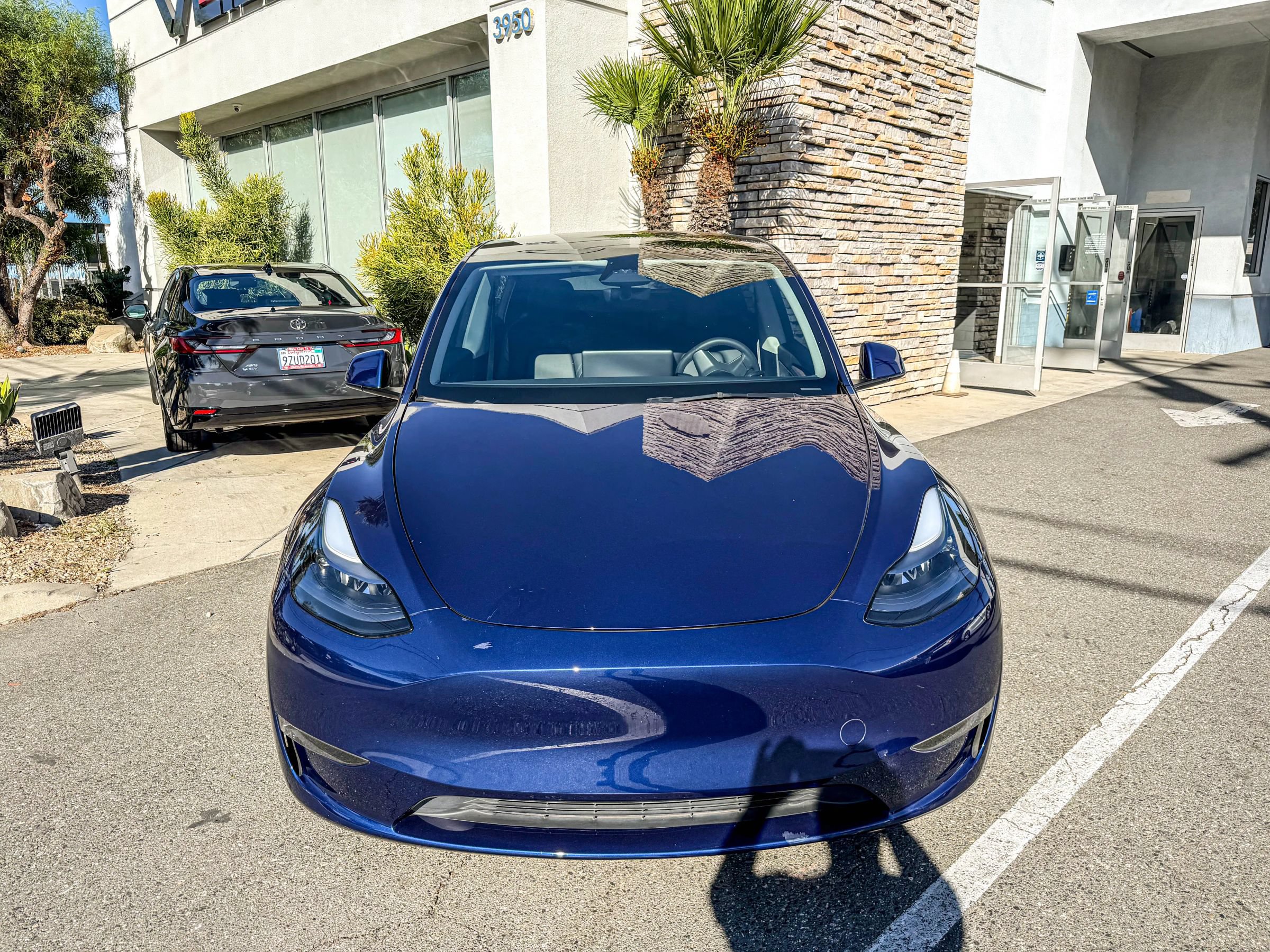 Used 2023 Tesla Model Y Performance AWD/4WD image 9