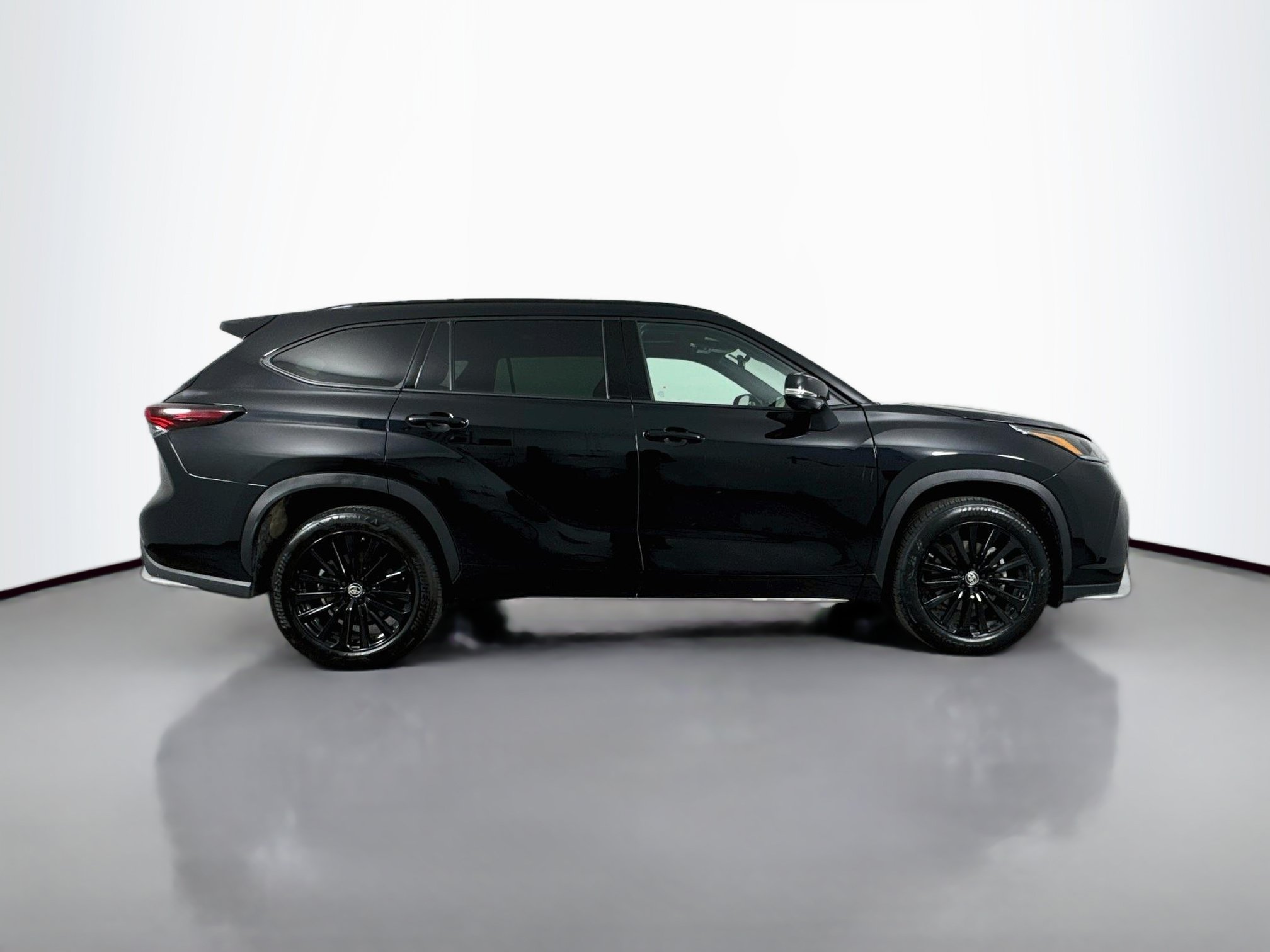 Certified 2025 Toyota Highlander XSE AWD/4WD image 8