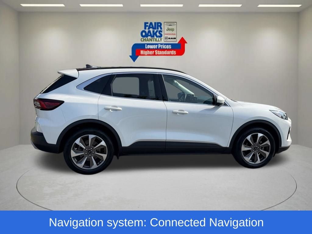 Used 2023 Ford Escape Platinum AWD/4WD image 7